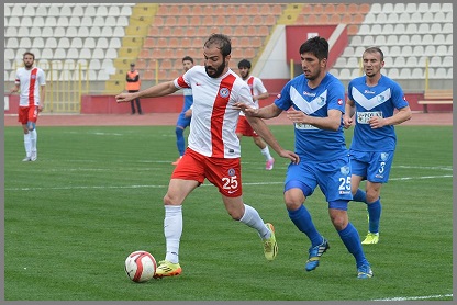 Spor Toto 3. Lig 3. Grupta mcadele eden Kahramanmara Bykehir Belediyespor kendi evinde Erzurum ekibini 4-1 malup ederek eli bo gnderdi.