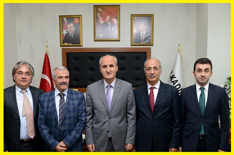 Kahramanmara Eitim Vakf Ankara ube Bakan Mahmut Beyazt ve ynetim kurulu yeleri Dulkadirolu Belediye Bakan Necati Okay ziyaret etti.