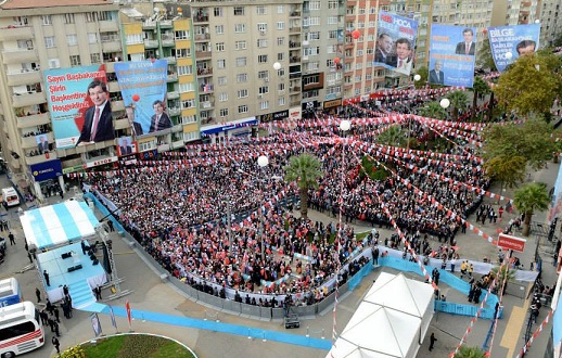 Ak Parti Genel Bakan ve Babakan Ahmet Davutolu, Mftlk Meydan'ndaki toplu al treninde yapt konumada, 
